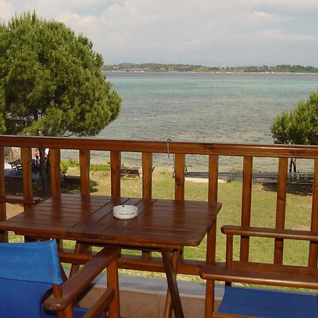 Studios Efi Beach Vourvourou Extérieur photo