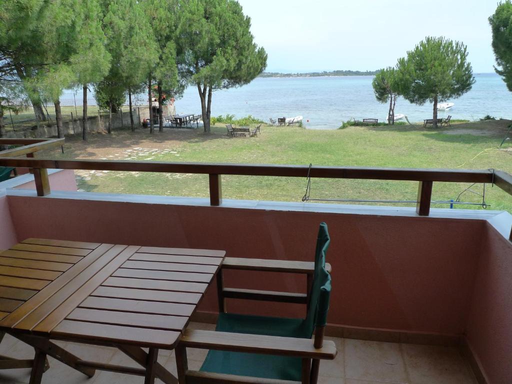 Studios Efi Beach Vourvourou Extérieur photo