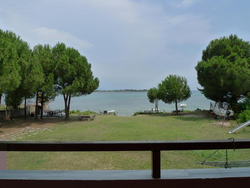 Studios Efi Beach Vourvourou Extérieur photo