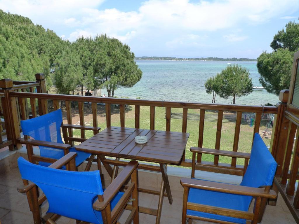 Studios Efi Beach Vourvourou Extérieur photo